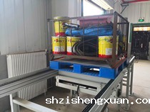 如何将仓储笼固定在托盘上不晃动，还能轻易取下来？